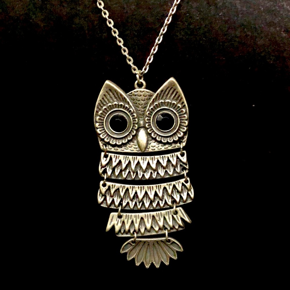 Owl pendant necklace